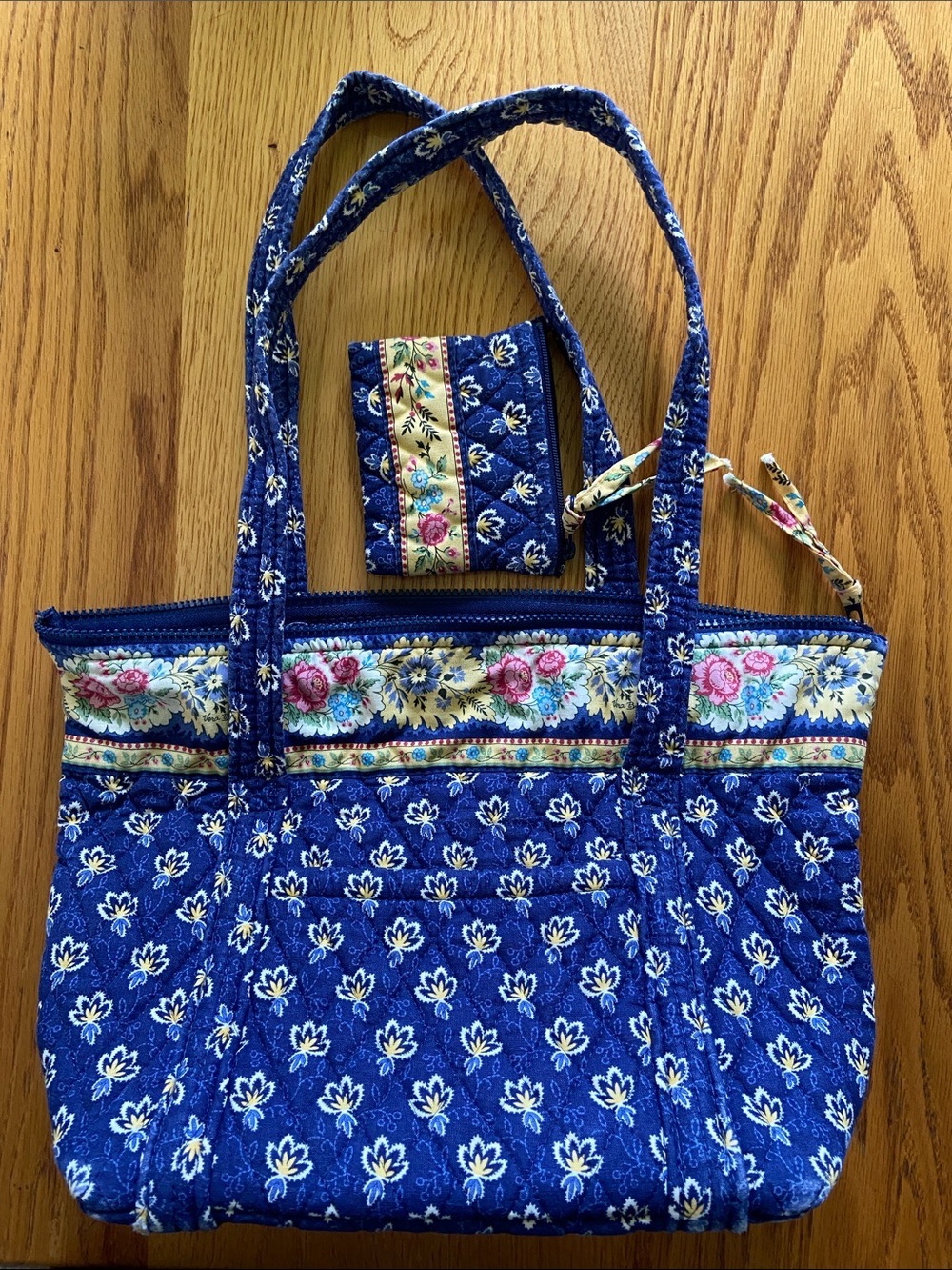 Vera Bradley Maison Blue Tote Bag and Coin Purse